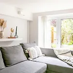 Garden flat close to Greenwich Park