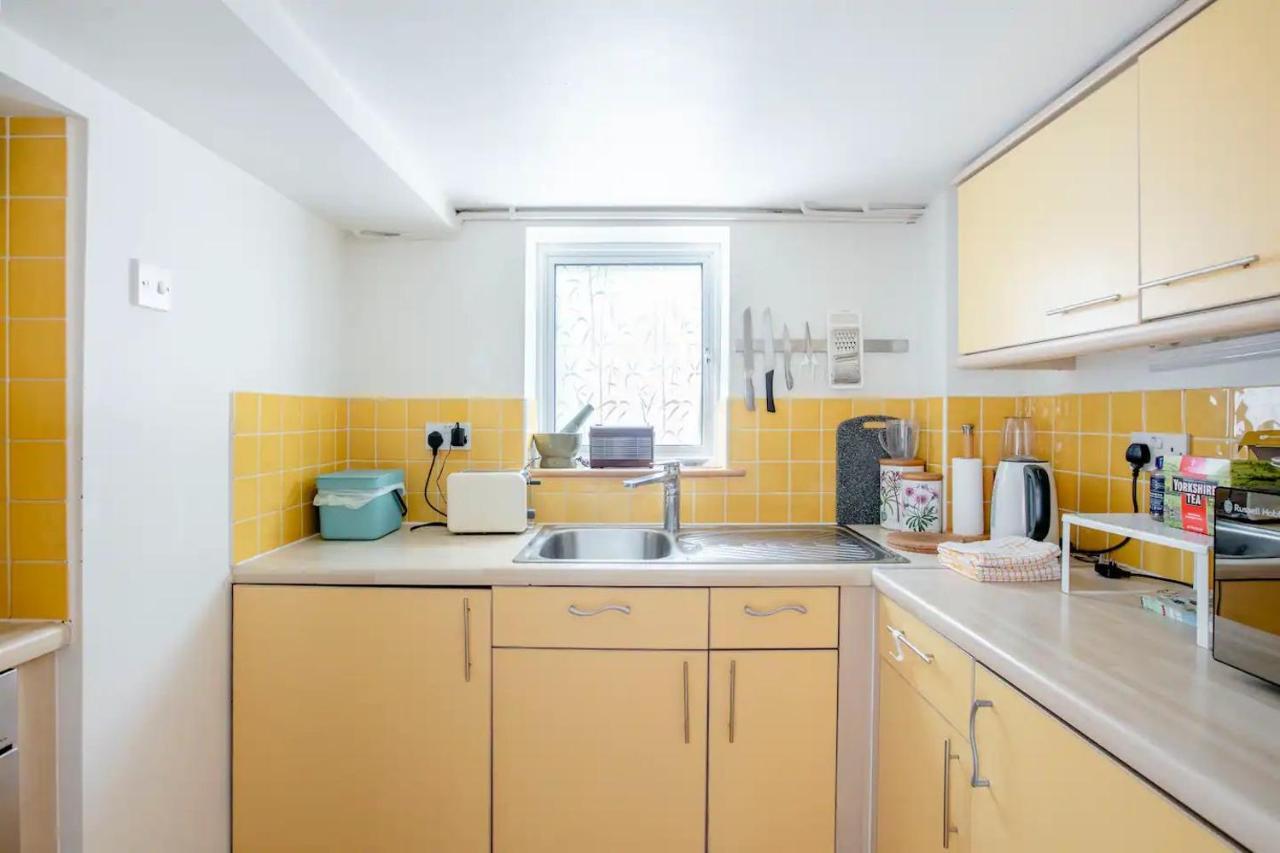 Garden Flat On Leafy Cator Estate In Blackheath Apartment
